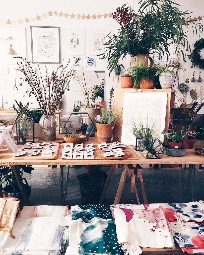 moonko____'s tweet photo. So many beautiful deliveries arrived today 🌱Inc lots gorgeous of @bonbiforest 💛💫 #abmspaces #moonko #makersgonnama… https://t.co/4LWRAxS1Db https://t.co/7JXXlO2PtA