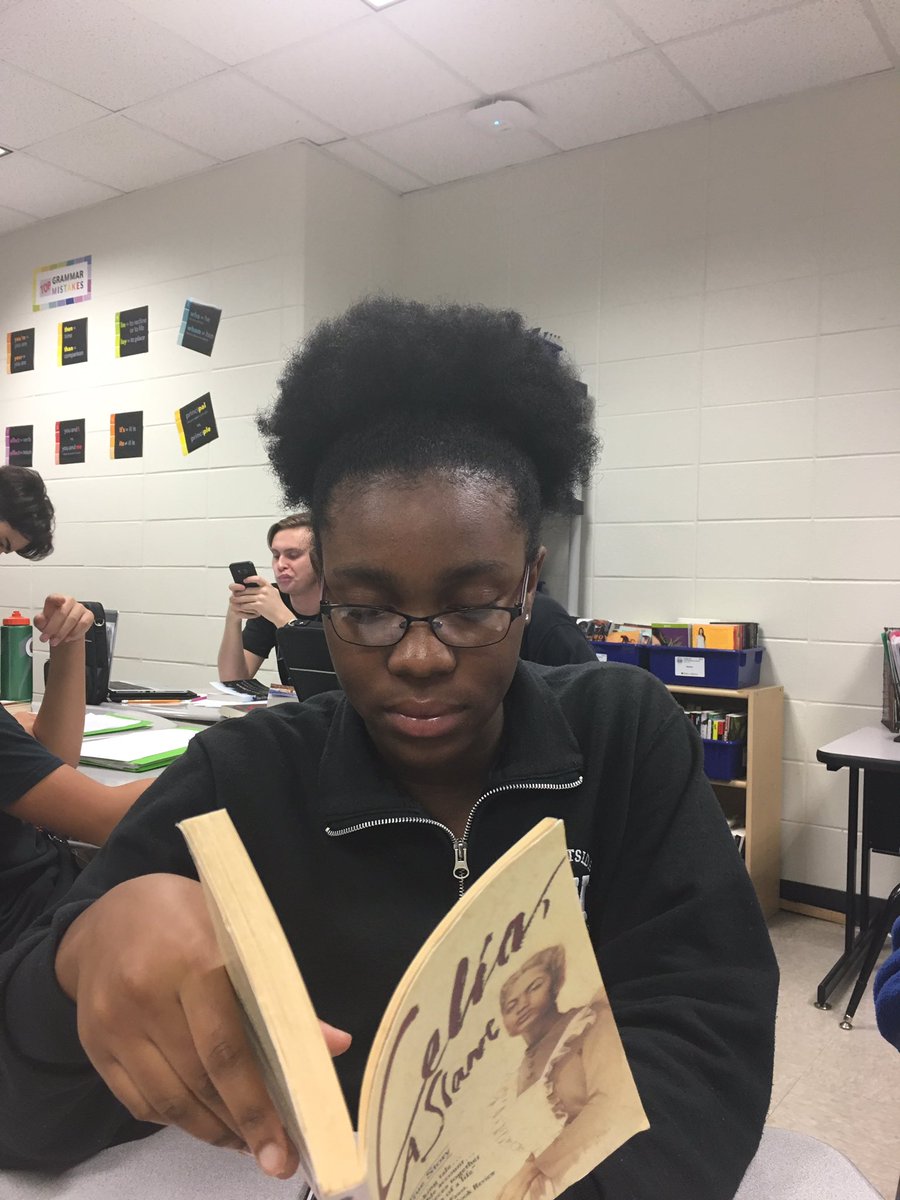 SimsMallori's tweet photo. My friends are always hard at work in AP Lang!! #WestsideHSEnglish @westsidehigh @IiiWhs https://t.co/XvUIwKmfKP