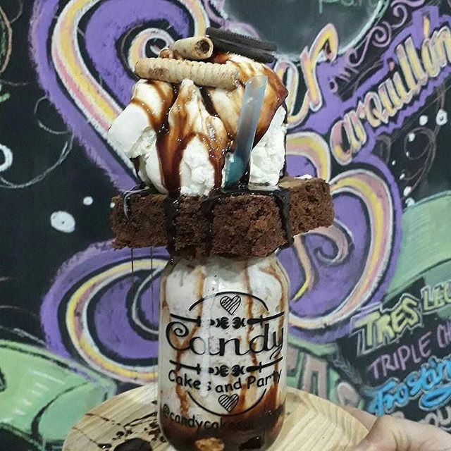PanamaExtrema's tweet photo. Feliz Viernes #candylovers ya están activos para recibirlos en #candycakesandparty #TULUGARIDEAL los esperan para que disfruten de los mejores #postres #HELADOS #TORTA #MALTEADAS #MILKSHAKES #CANDYKIDS #DELICIACANDY #BANANACANDY #HOTCANDY #SOMOOTHIES… https://t.co/C30BR0W5gC https://t.co/KZWduA47zo