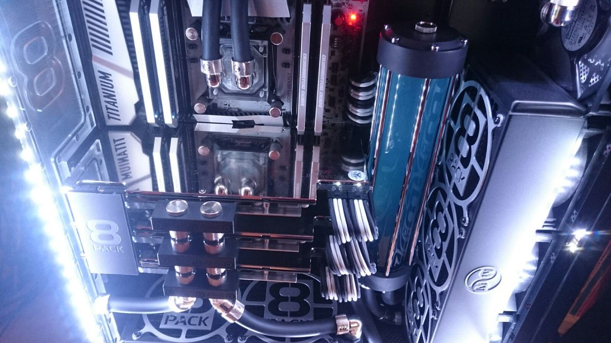MaxineAnn7's tweet photo. @OverclockersUK https://t.co/QvojLAcu0K
