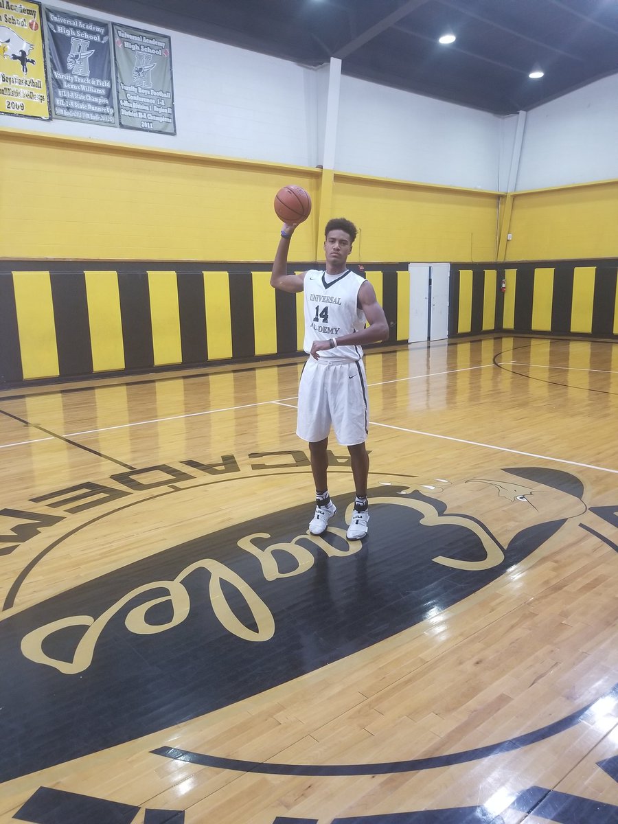 UAEaglesBball's tweet photo. @trigonis30 @CityOfPalmsBKB @HoopfestUSA @Coast2CoastPrep @playhoops @getmerecruited 

Universal Academy Varsity Players Class of 2018. #Seniors

#24 Zakari Hart 6'9 PF/C
#21 Raheem Mcgee 6'1 SG
#14 CJ Weathers 6'7 SF/PF

#Coming2ACitynearU https://t.co/bpNaEXhmhF