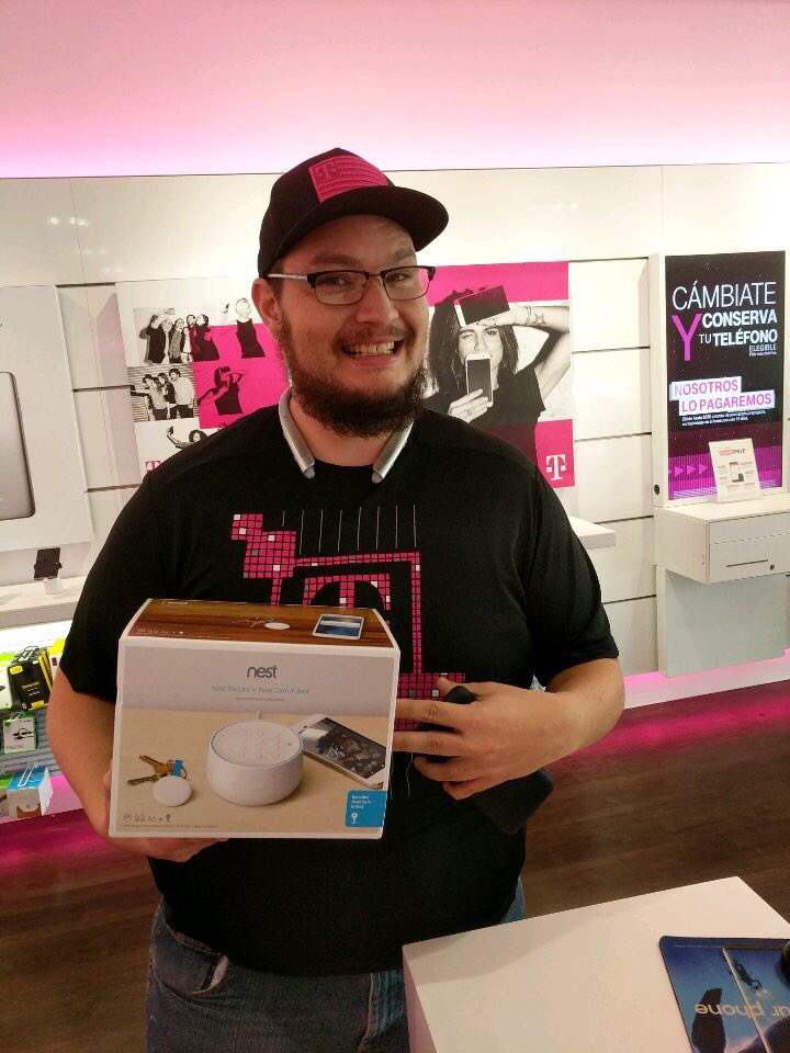 InMeeksOpinion's tweet photo. Kyle making a Magenta grandmother feel even more safe at home with her Nest Secure #HTXBestInNest @domjrcoleman @Alisa_Arner #OwnIt https://t.co/Vr05QJqamZ