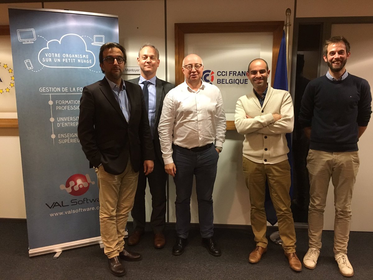 arabary's tweet photo. Le comité de Direction de @ValSoftware prépare l'année 2018 depuis #Bruxelles en présence de @BenjaminChibo https://t.co/bLcrTNnbM5