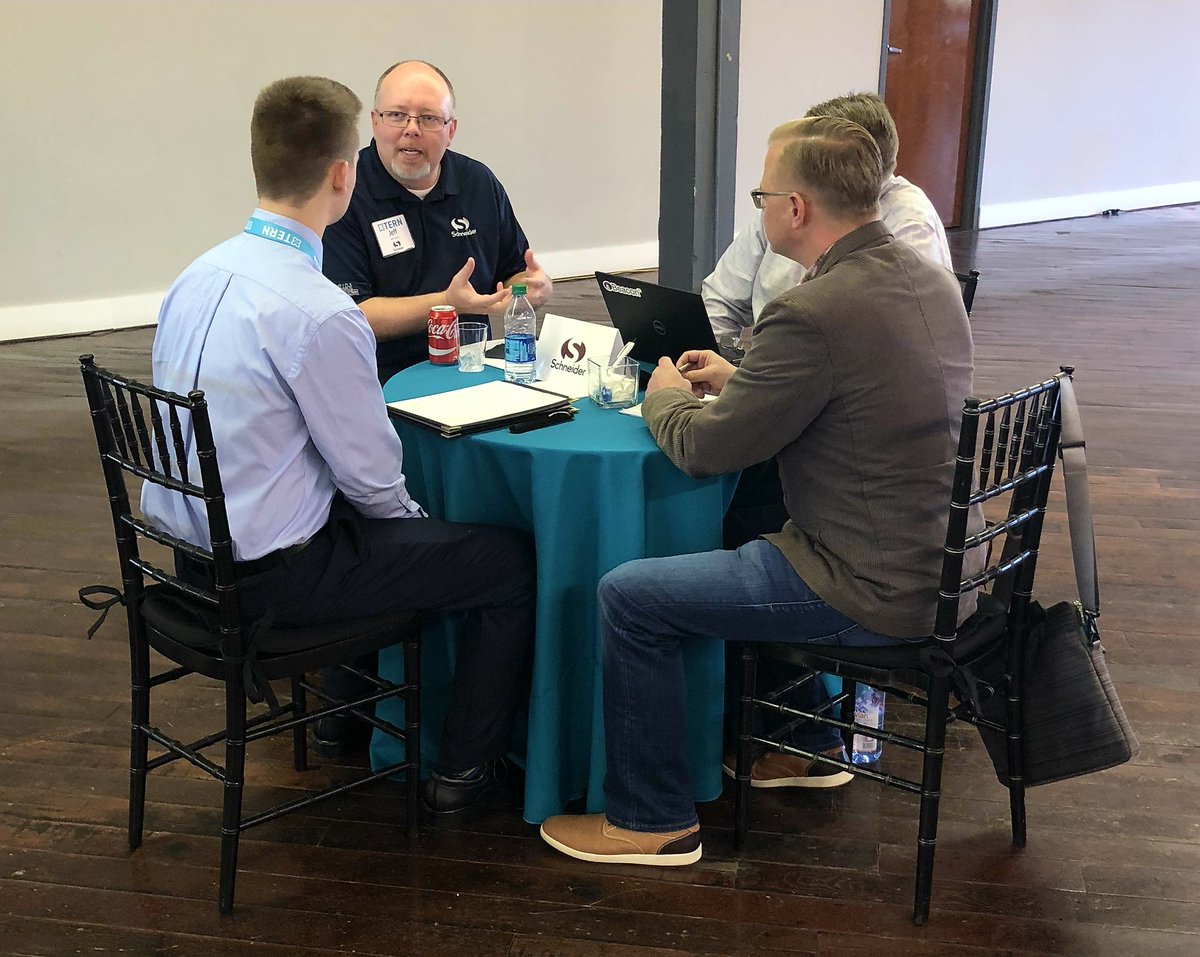 SchneiderCorp's tweet photo. Talking with @TechPointInd  #Xtern candidates about the future. Next summer is going to very exciting! https://t.co/nx70gYYqH7