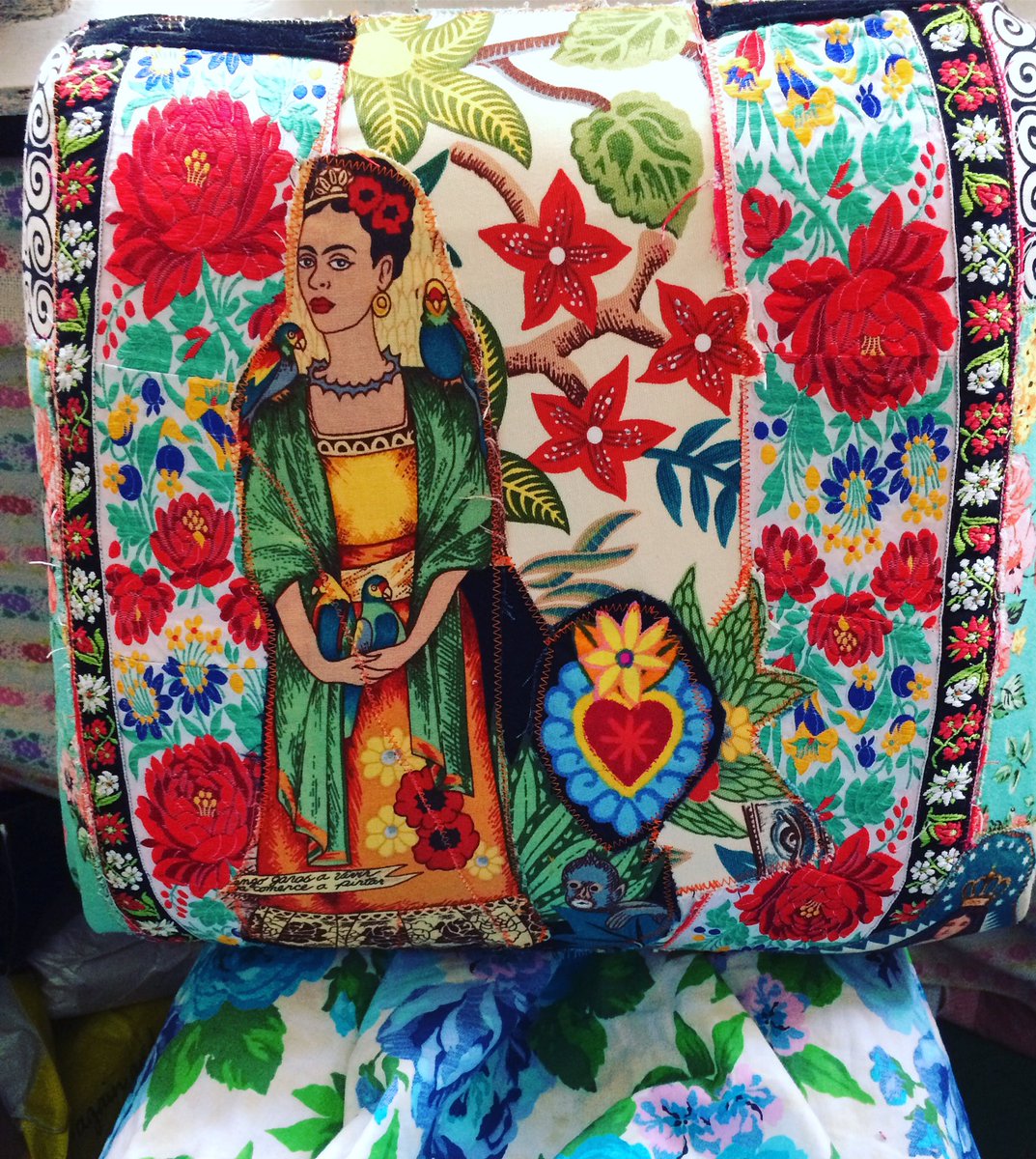 peisley_ya's tweet photo. I am just getting this piece ready for my show next week #whitstable #art #floralarmour #frida #throneoftruth https://t.co/XydBknSBqa