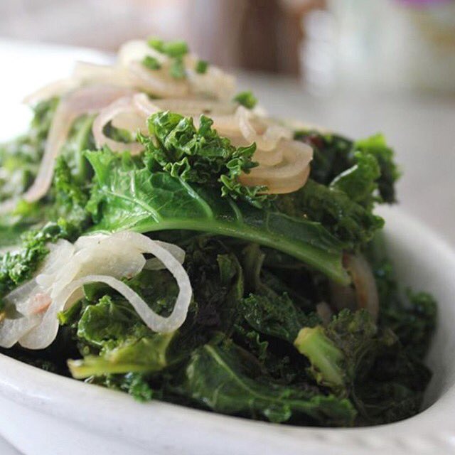 bluecollarmiami's tweet photo. Sautéed Kale on this #Friday to start your weekend off strong! #kalepower #veggielife https://t.co/2lhzLsHGCK