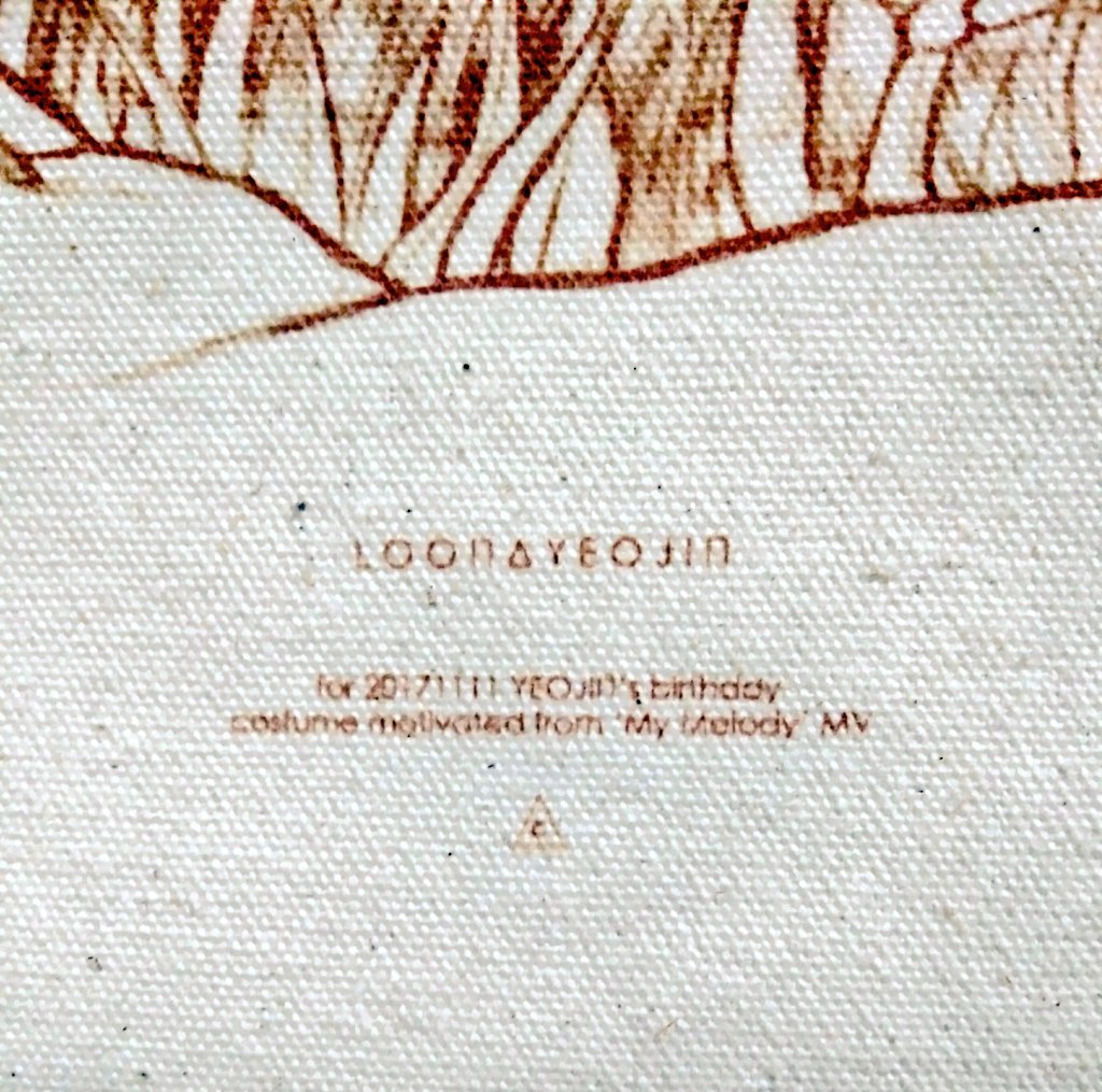TraceofFeathers's tweet photo. For 171111 YEOJIΠ's birthday

여진양의 생일을 축하하기 위해
@LOONA_orange 님, @apolo13_loona 님과 함께
투박하게나마 선물을 준비해봤습니다 ;_;

행복한 생일 보내요
우리 보고싶은 막내 여진양♥

#이달의소녀 #이달소 #LOONA #여진 #YeoJin #HappyYeojinDay @loonatheworld https://t.co/PSRI67krHJ