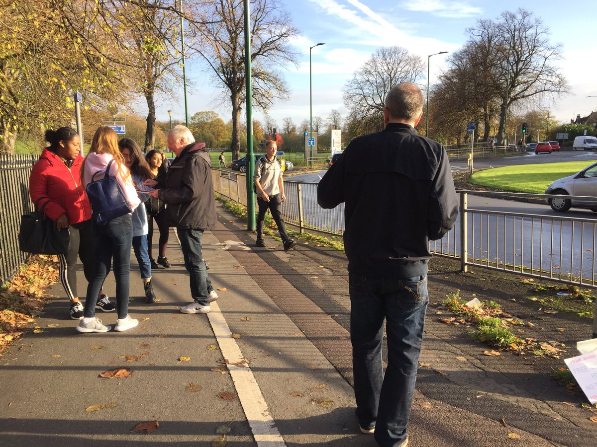 Pete_Radcliff's tweet photo. Activists from @broxtowelabour and @BroxMomentum leaflet Nottm Uni for @NCAFC_UK #Nov15 demo.
Joined by @Greg4Broxtowe and @nadiawhittome https://t.co/rq9fkd1pyC