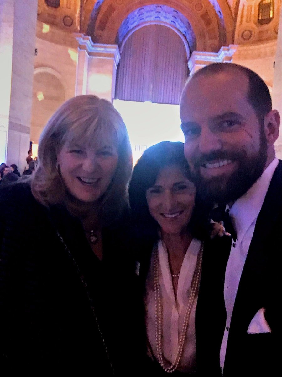 vertexinc's tweet photo. We’re honored to have been a finalist for the @CorpSecMag Corporate Governance Awards for best overall governance of a private company! https://t.co/cpoohTSHZo #corpgov #CGA17 https://t.co/WyfdufVl45