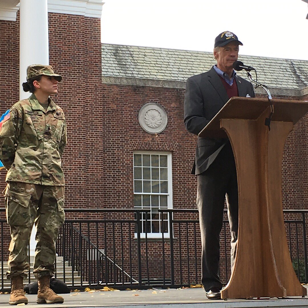SenatorCarper's tweet photo. Honored to be the guest speaker at the @UDelaware student group Blue Hen Veterans’ beautiful ceremony today and discuss legislation I introduced in the Senate yesterday to protect veterans’ education benefits from scammers. https://t.co/wa7QjEP30L