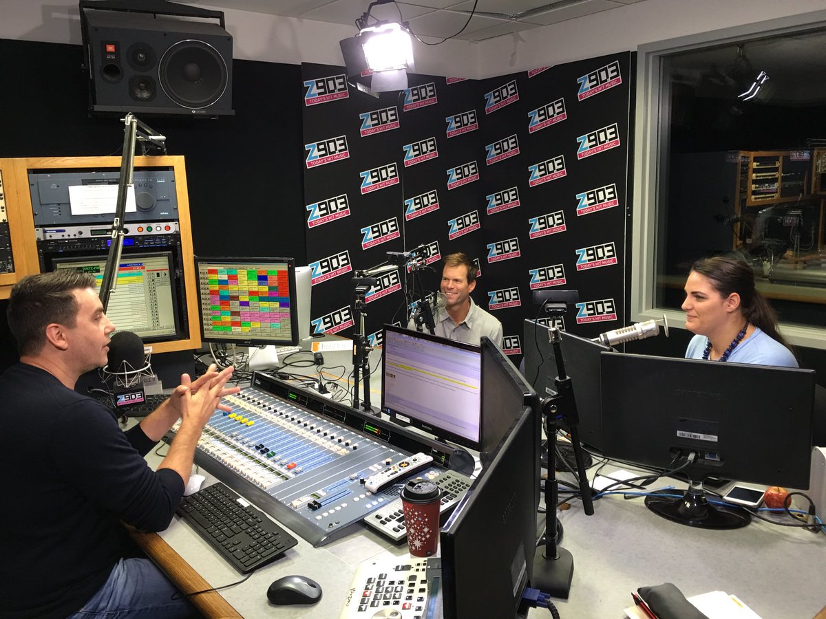 mthigh's tweet photo. On the radio this morning in San Diego talking SnowJam. Stop by the Del Mar Fairgrounds to pick up your free ticket. #z90 #91X #magic92.5 https://t.co/XTeKz6ITW4