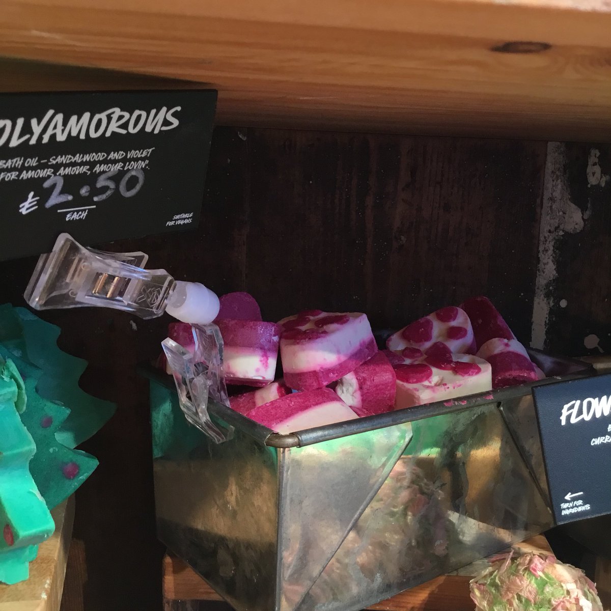 ExeterLush's tweet photo. We have some brand new bath melts!! Which one is gonna be your new favourite?! https://t.co/J1YwXX00lk