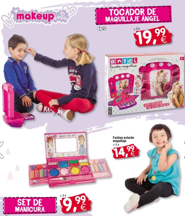 Salvi_18's tweet photo. Gracias @ToyPlanetSL por hacer un catálogo sin roles de género, inclusivo y que respete a la persona. Gracias por dejar que lxs niñxs decidan qué quieren ser y con qué quieren jugar. Gracias a todxs lxs que luchan para hacer que este mundo sea mejor.

#NavidadSinMachismo2017 https://t.co/rWPd2s2Ci8