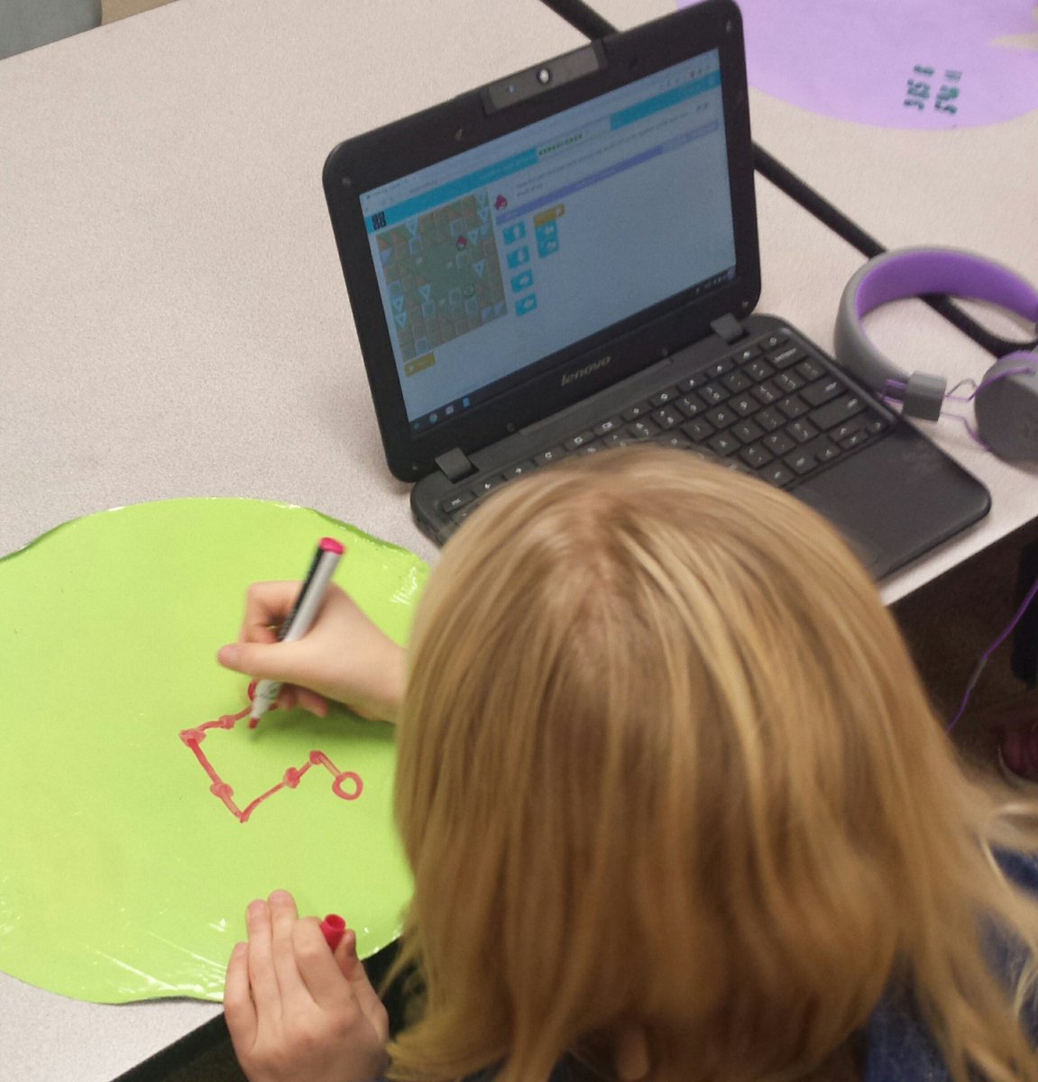 mrsfoght's tweet image. @MindyRoidt students love jotting out algorithms to help solve the puzzles on @codeorg. @MontelloSD247 #flcsengage #msdcs