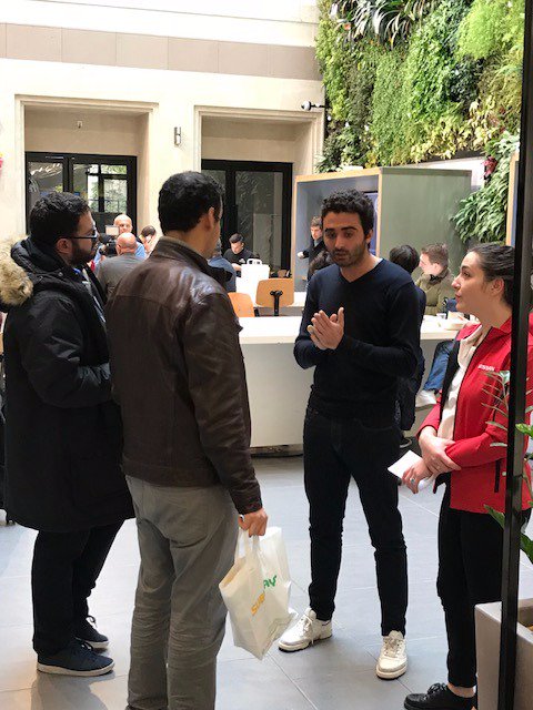 one4you_com's tweet photo. Etape 1 @LeVillagebyCA de notre tournée en partenariat avec @nissanfrance ! #GetandGo #innovation #startup #corporateshopping https://t.co/rntXWARypz