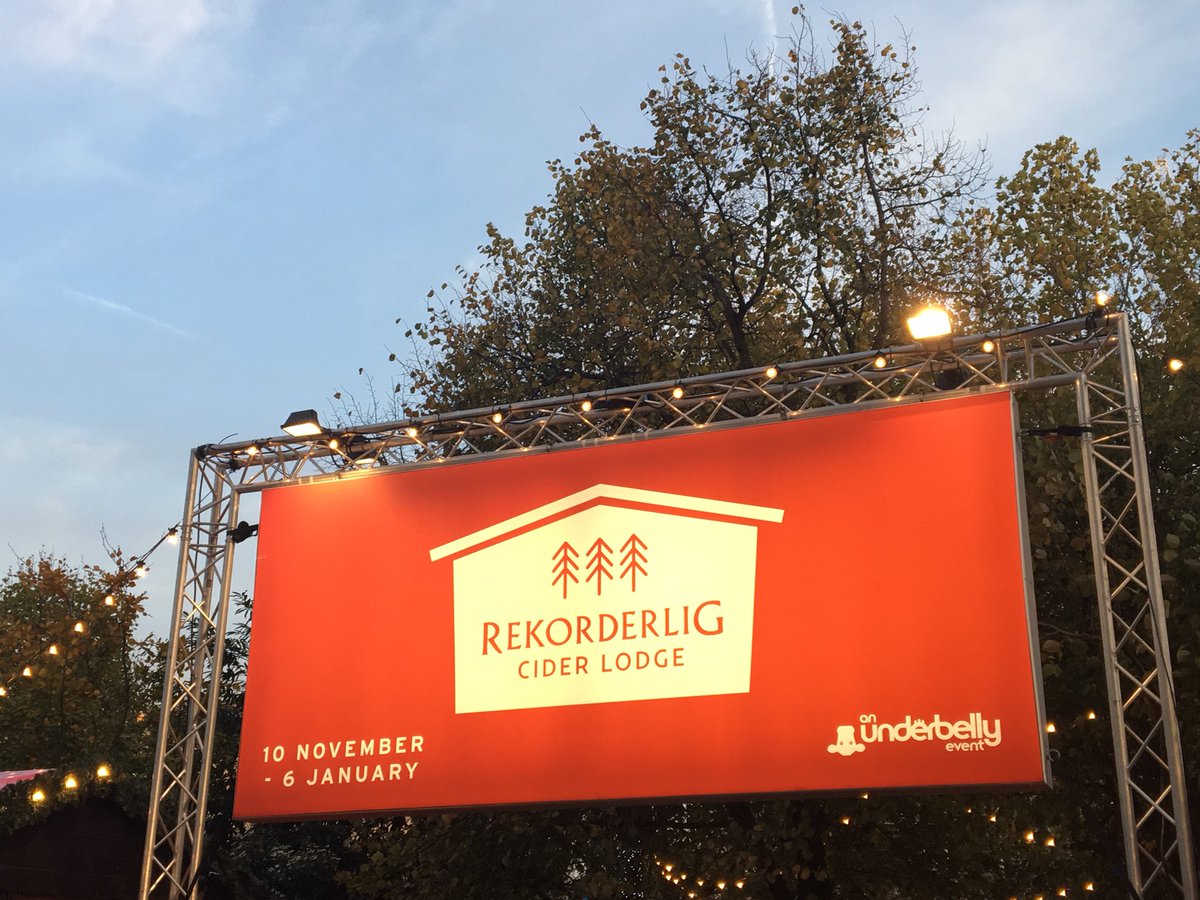 PopUpsLDN's tweet photo. #Southbank is starting to feel Christmassy thanks to @rekorderlig https://t.co/HrKK2c9iiX