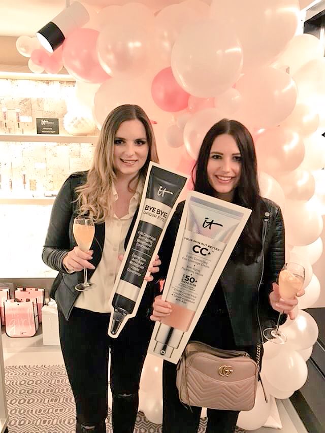 krystintysire's tweet photo. Had the best time at the #luxebyloreal event last night! Beautiful brands in an amazing venue! Canโt wait to try these out and tell you what I think! @UrbanDecay @shuuemura @Itcosmetics ๐๐ฅ #itcosmetics #urbandecay #shuxmario #UDCanada https://t.co/3XipOD47yw