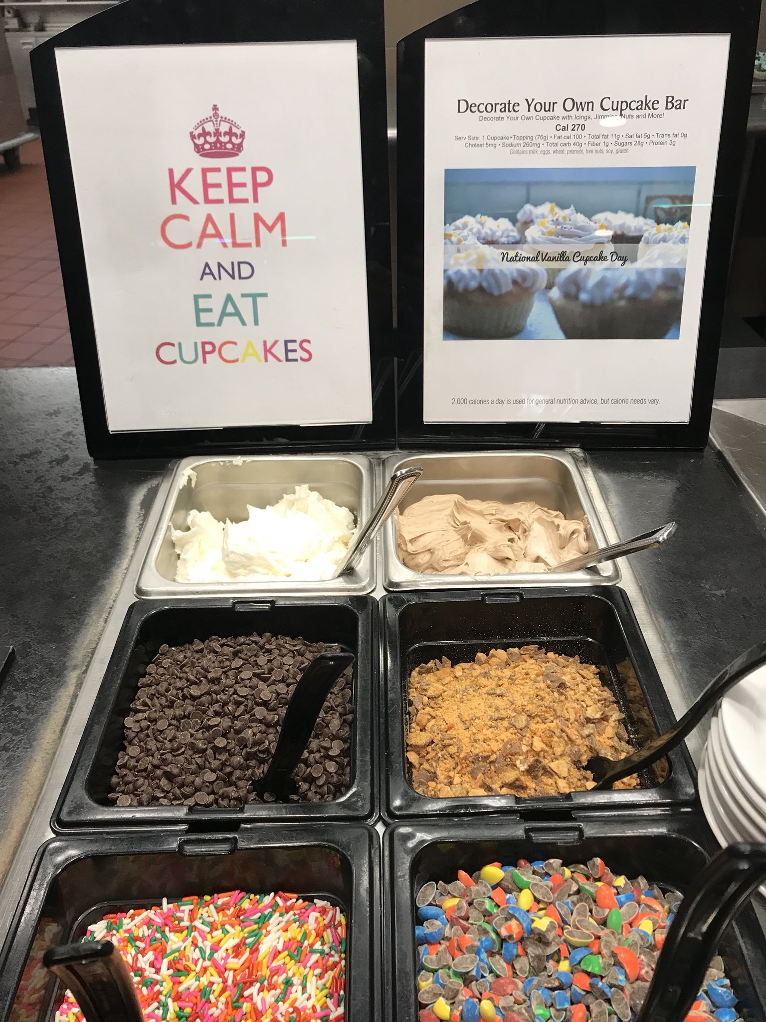 Vwu Dining Services On Twitter Today Is National Vanilla Cupcake