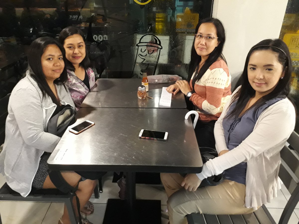 aikha's tweet photo. Bumagyo. Naguber. Nagutom. NagYellowcab. Sumaya! Lol! 😄 #FTSquad #happysingle https://t.co/CvgLyCpYVX