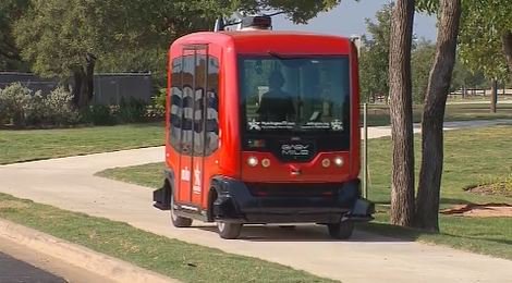 KVUE's tweet photo. Austin looking into autonomous shuttles: https://t.co/s2GAujT04o https://t.co/wGOrtVCsMN