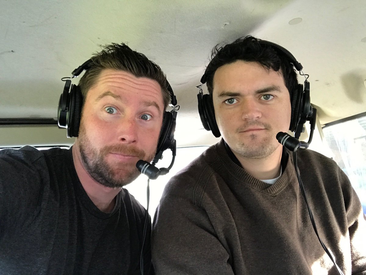 FloTrack's tweet photo. Scott MacPherson watching KOLAS out in Terre Haute getting ready to commentate at #GreatLakesXC
📺: https://t.co/fuSrxmNlJQ https://t.co/jlZUOdjItI