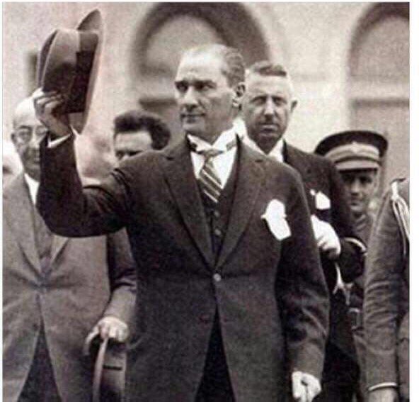 Bağımsızlığımızın önderi Gazi Mustafa Kemal Atatürk'ümüzü vefatının 79. yıldönümünde saygı ve rahmetle anıyoruz. 
Tayfun çATALTEPE 
Başkan 
Sivas Hizmet Vakfı İstanbul Şubesi sivashizmetvakfi.com
