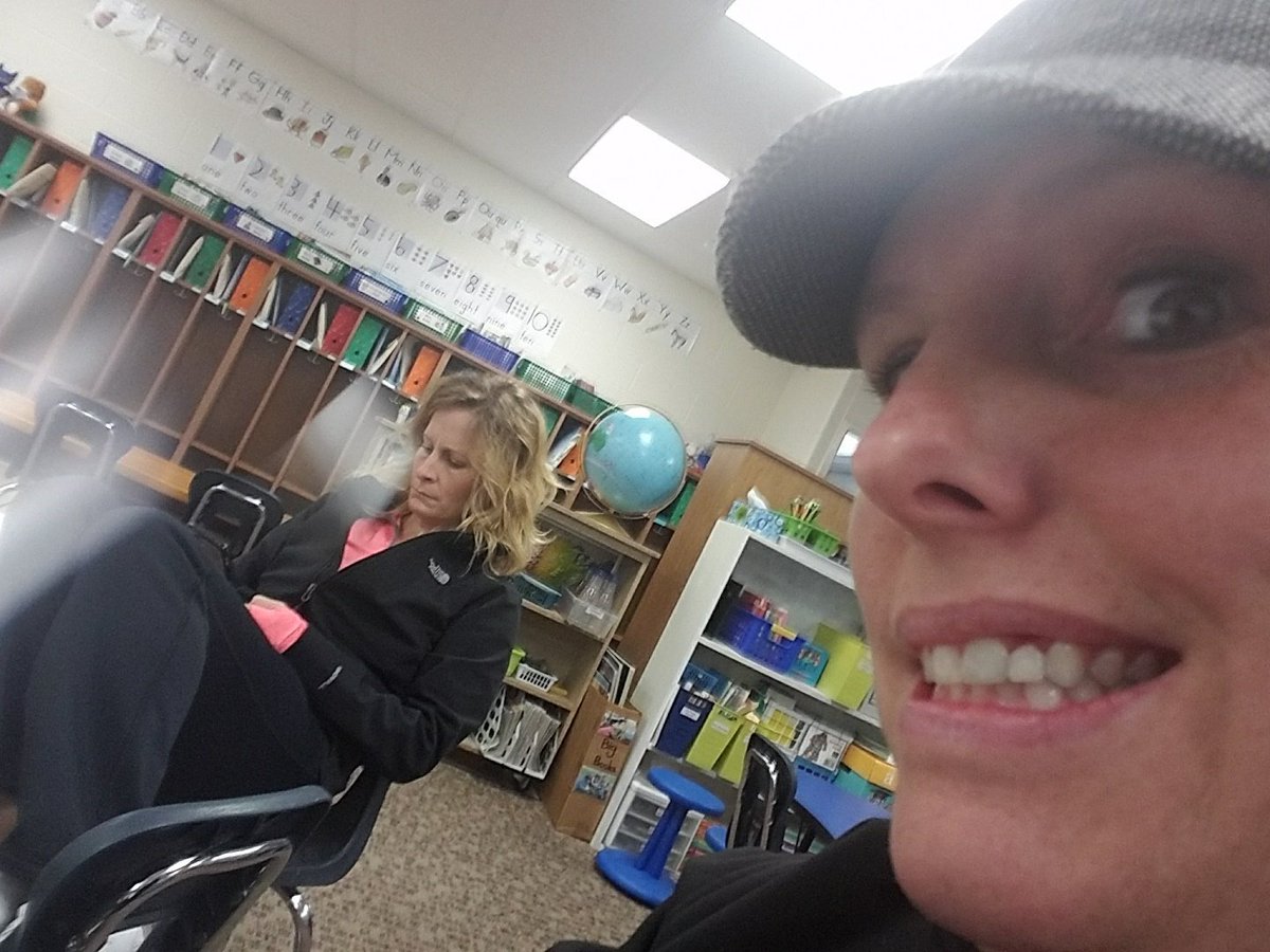 EricaPenrose's tweet photo. @GoochKU 
Tweeting away with gooch. 
#308pride
#morganelementary
#inserviceday
#teachertraining https://t.co/LRK2Q0fXyy
