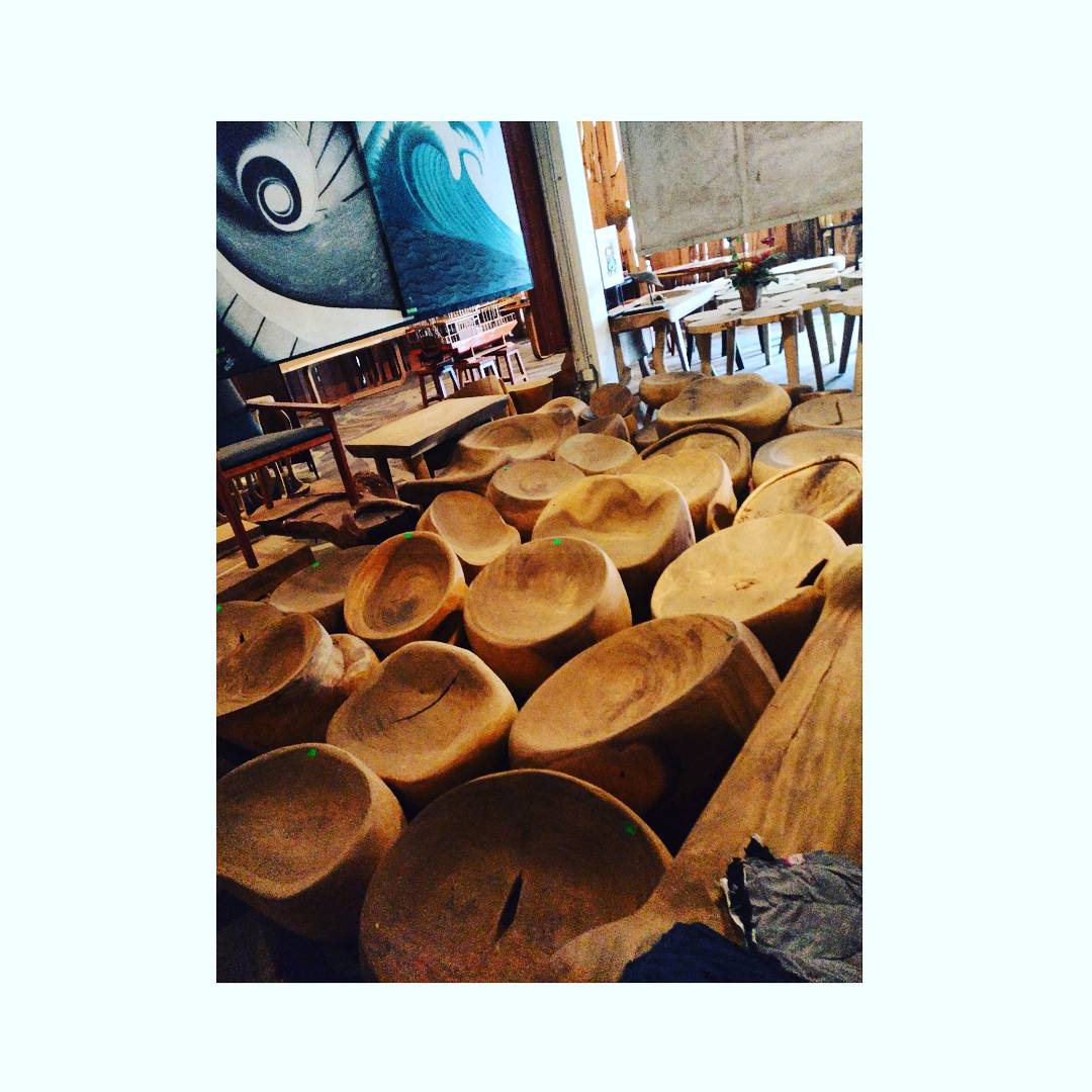 ChivasLau's tweet photo. Sourcing some beauty from a local workshop. #hardwoodexport #woodcraft #interiordesigner #topdesigner #designbenchmark #designbrand #RedLandDesign https://t.co/GI3RBkAXNU