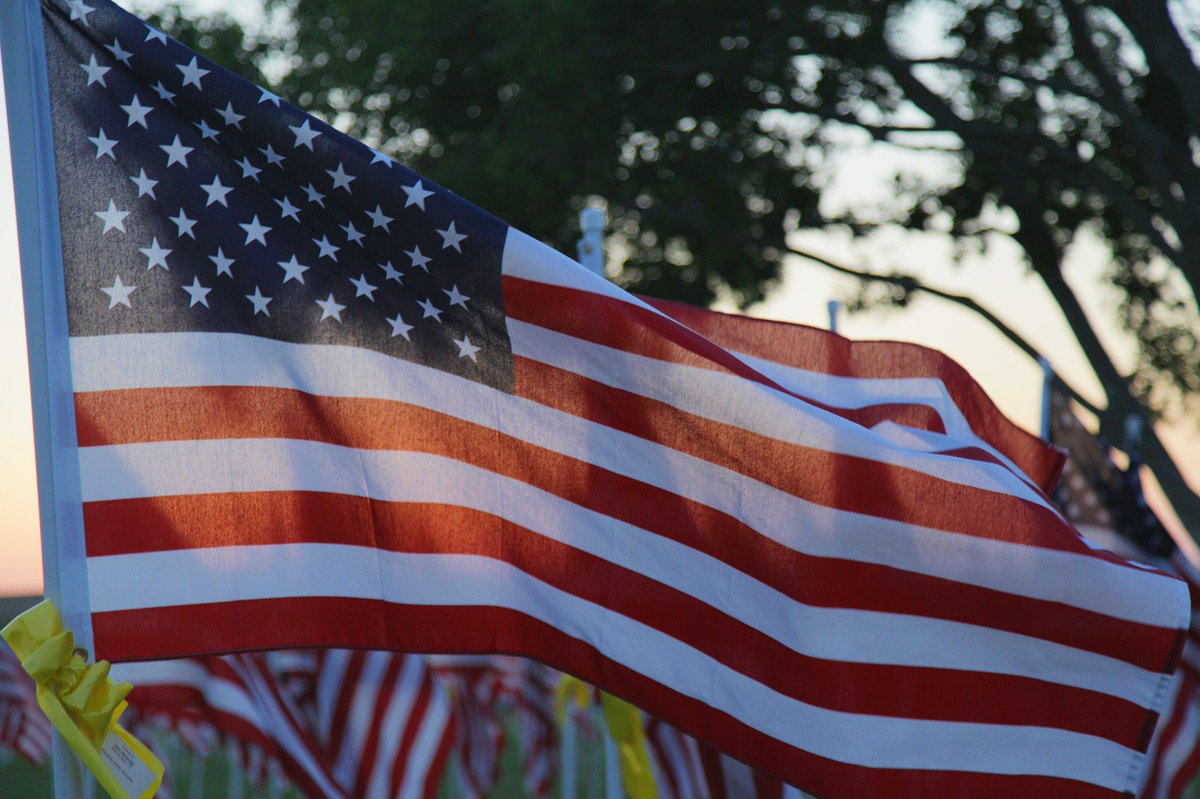 Gluefast's tweet photo. Today we thank and honor all of our veterans for their service and sacrifice.  #VeteransDay https://t.co/otOo1wKgqp