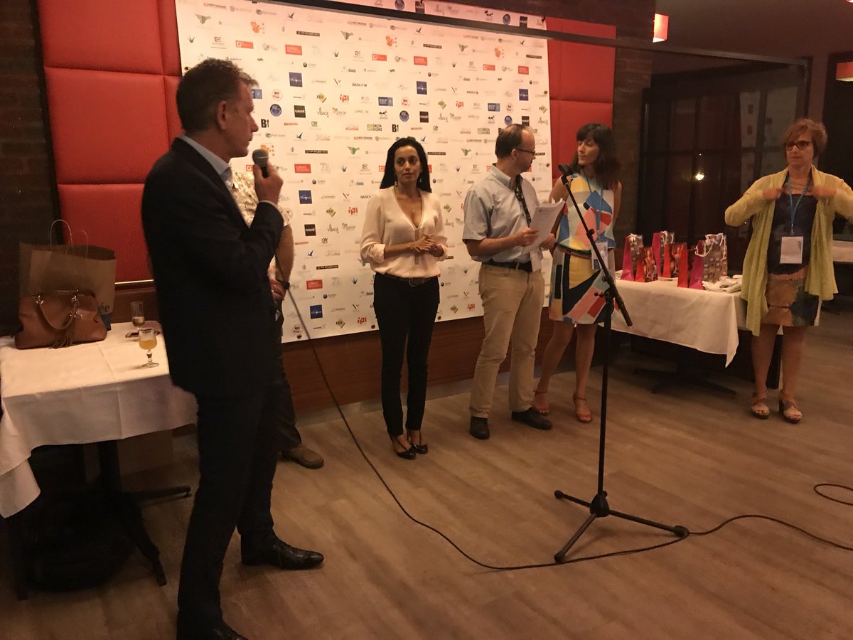 yberezaie's tweet photo. Remise des prix du #startintech bravo à la team @Sogexis @RUNINTECH #tech #innovation @VillagebycaReu #runintech17 https://t.co/UWO8tDUHIf