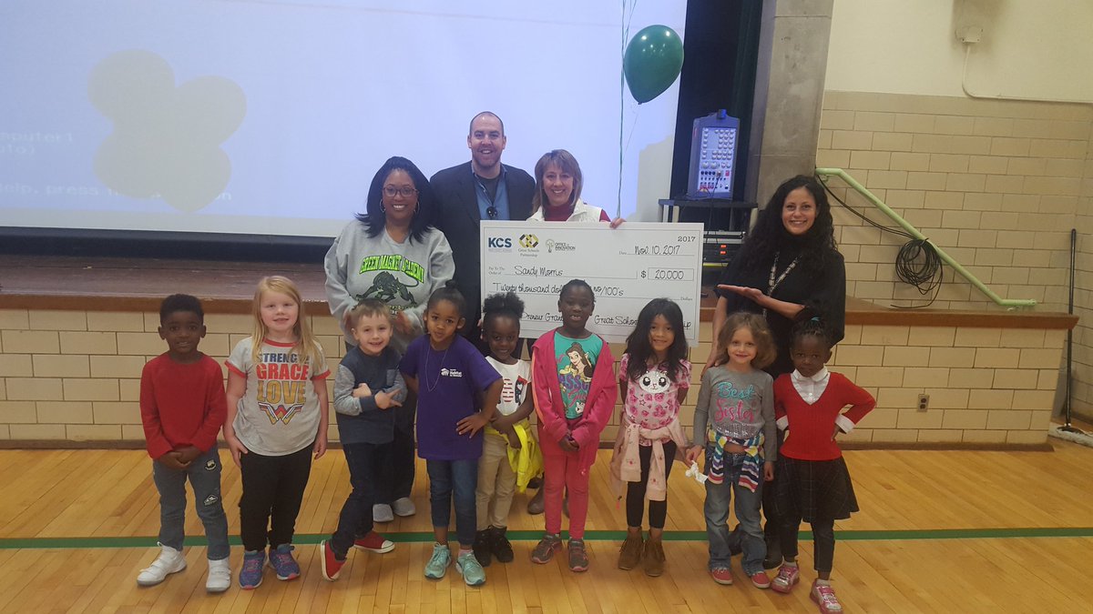 DaphneOdomKCS's tweet photo. Soon these kinder kids and the rest of @GMASteam will have a coding lab!!  Congratulations on winning your TeacherPreneur grant Sandy Morris! @GSP_KnoxCo_TN https://t.co/2nBXdPZt2A