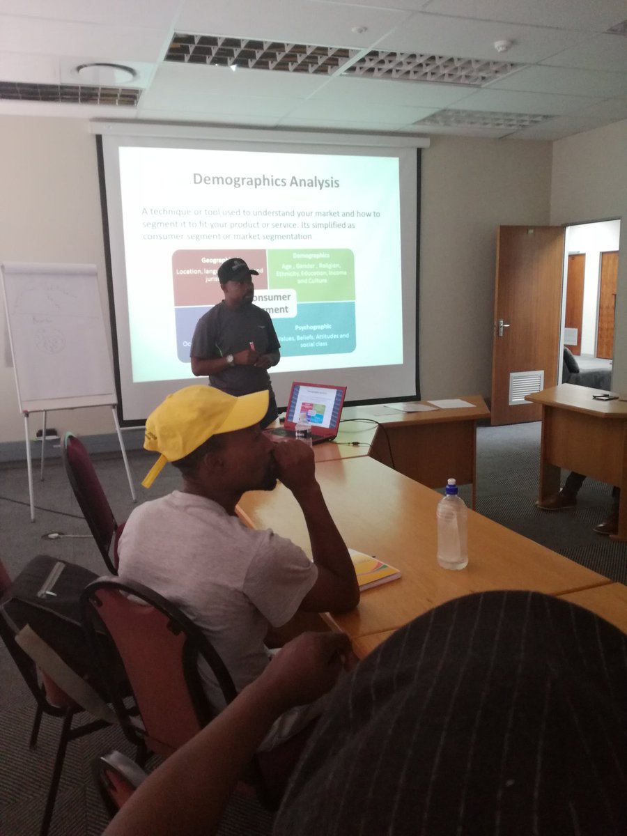 Entrep_O_Walk's tweet photo. @serememoss @SirMaxSA @naledimoleo @SAfmRadio Entrepreneurship O-Walk.....today we enjoyed a wonderful Start-up workshop in Klerksdorp https://t.co/bzt3e7571N