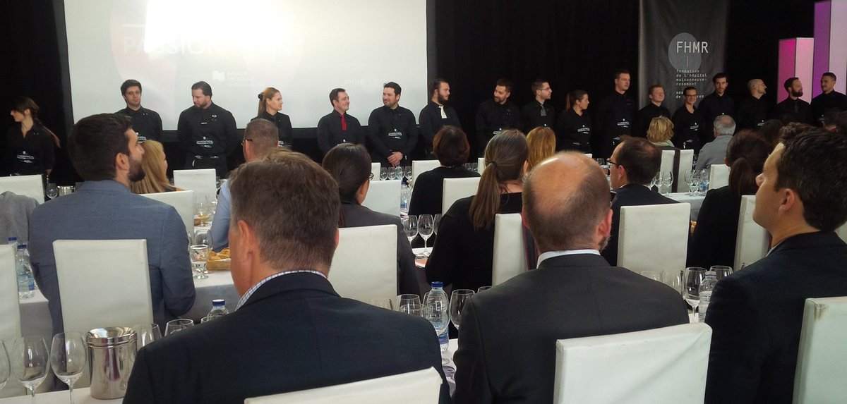 #Nouveau comité #sommellerie <a href="/Mtlpassionvin/">Montréal Passion Vin</a> : présidé par <a href="/veroniquerivest/">Véronique Rivest</a> avec Vincent Lafortune, Jean-Sébastien Bélisle et Alain Bélanger. Ils ont fait un travail colossal! Un merci tout spécial à <a href="/emiliealthot_r/">emilie_exquis</a> Bravo! #MPV2017