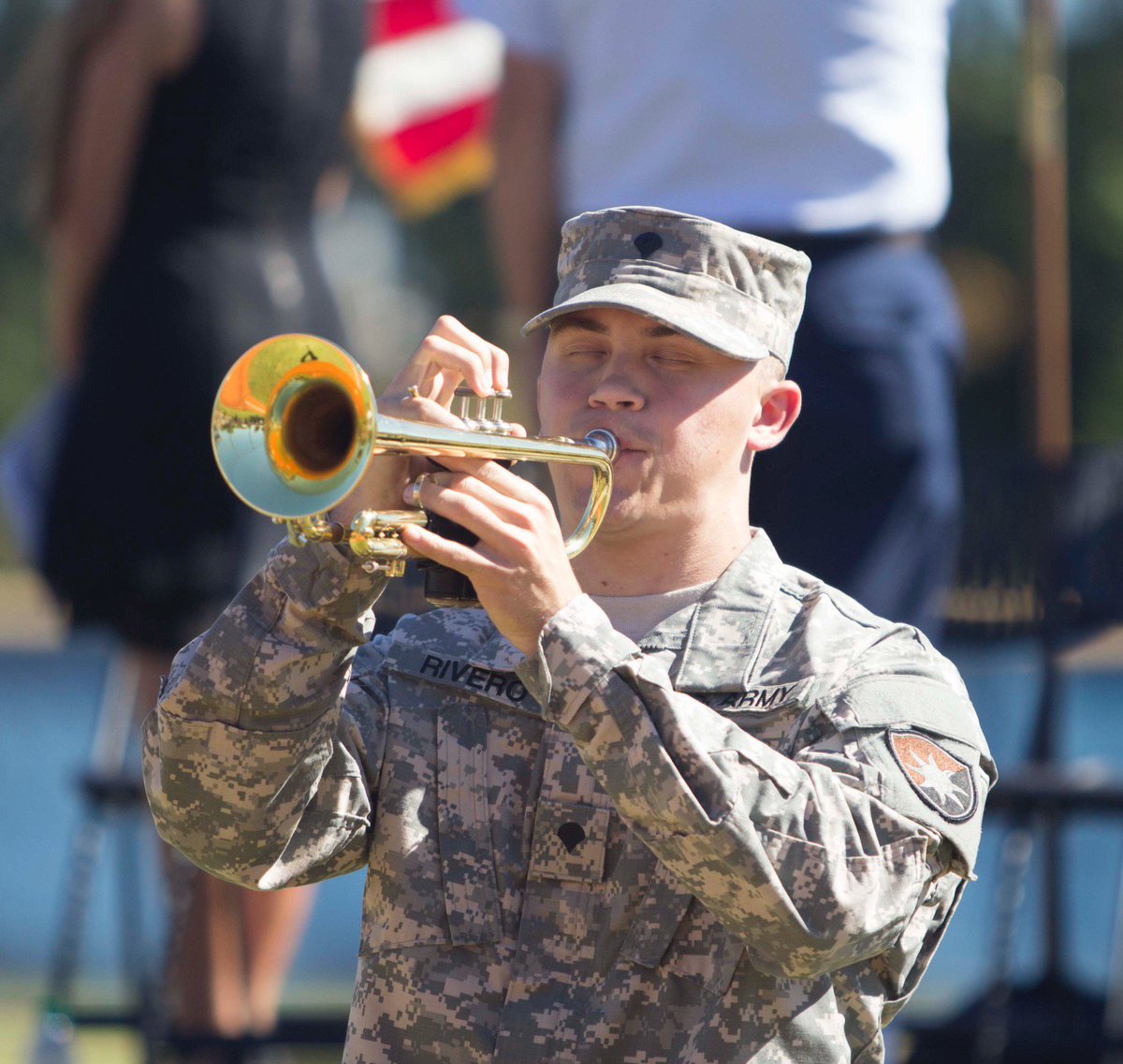 TicketPlanet_FL's tweet photo. Another year #MiamiBeach will hold the Miami Beach #VeteransDay Parade, organised by @MiamiBeachNews. Let's honor our Vets at the annual parade🤩👏! More info? 👉 https://t.co/Uro2lxVg8q https://t.co/LR4tWz5c8x