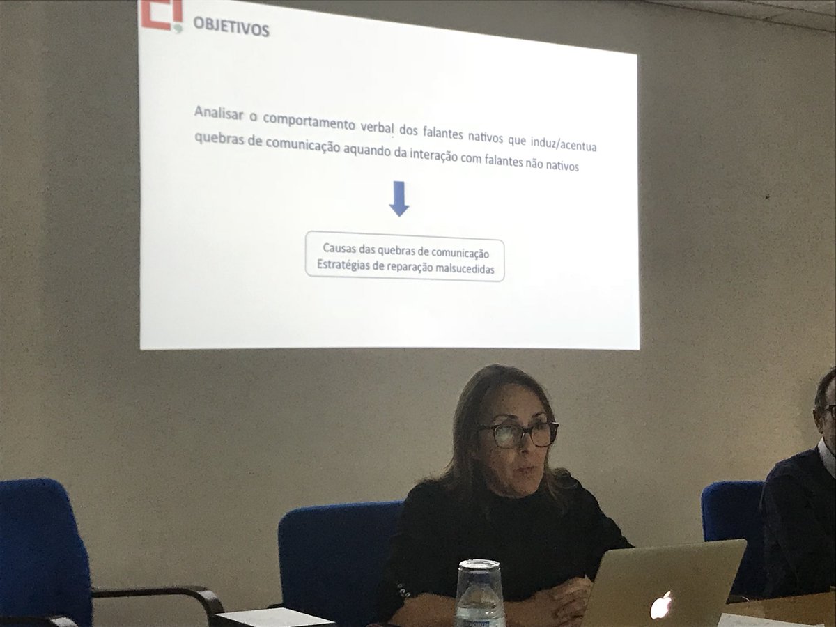 seepluex's tweet photo. a prof. Conceição Carapinha da @UnivdeCoimbra apresenta um trabalho sobre interações orais tutor-aprendente em cursos a distância #tecpt https://t.co/sUCnf6wn57