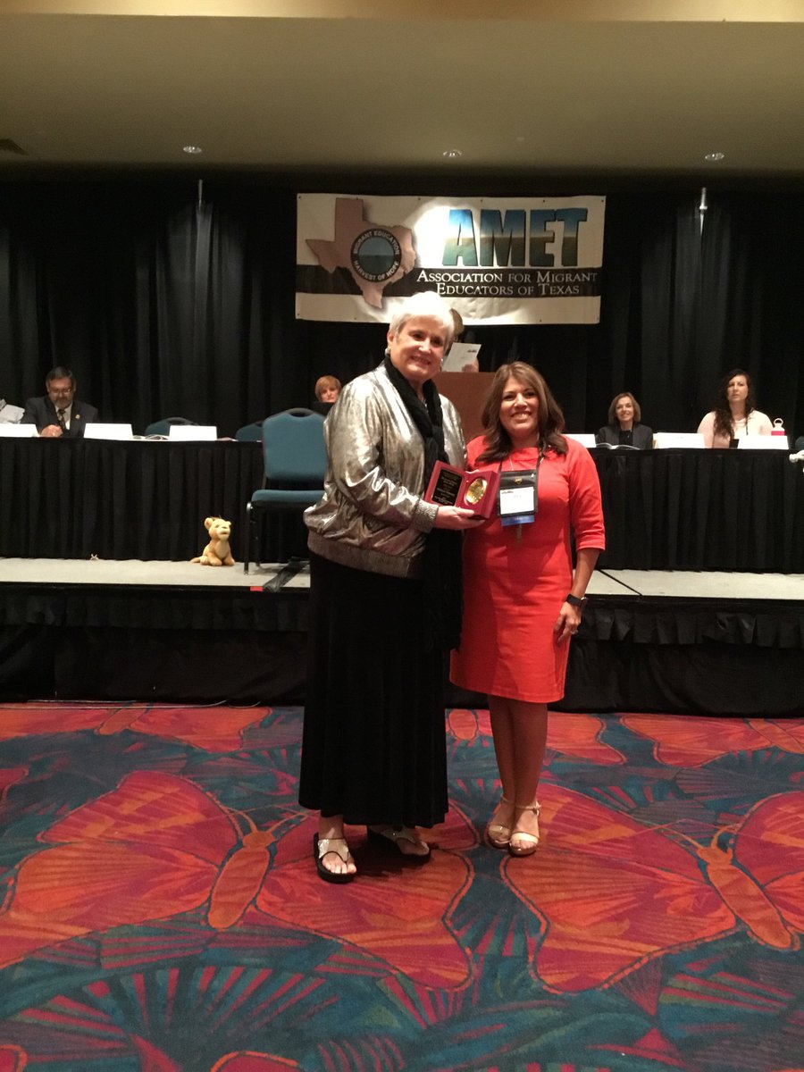ZenAngel4's tweet photo. #ametconference 
Congrats Marilyn V Lifetime Service Award. Well deserved. Hugs 💕👏🏼👆🏼👍🏼😘 https://t.co/bPLRsAuJuu