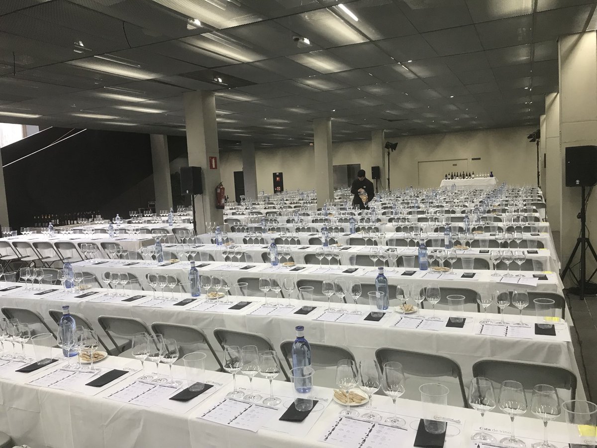 Jesuske365's tweet photo. Todo listo para la impresionante #Cata de 10 Bobales comentada por @JuanchoAsenjo en el #Conbobal ... https://t.co/HvlRTrRgUM