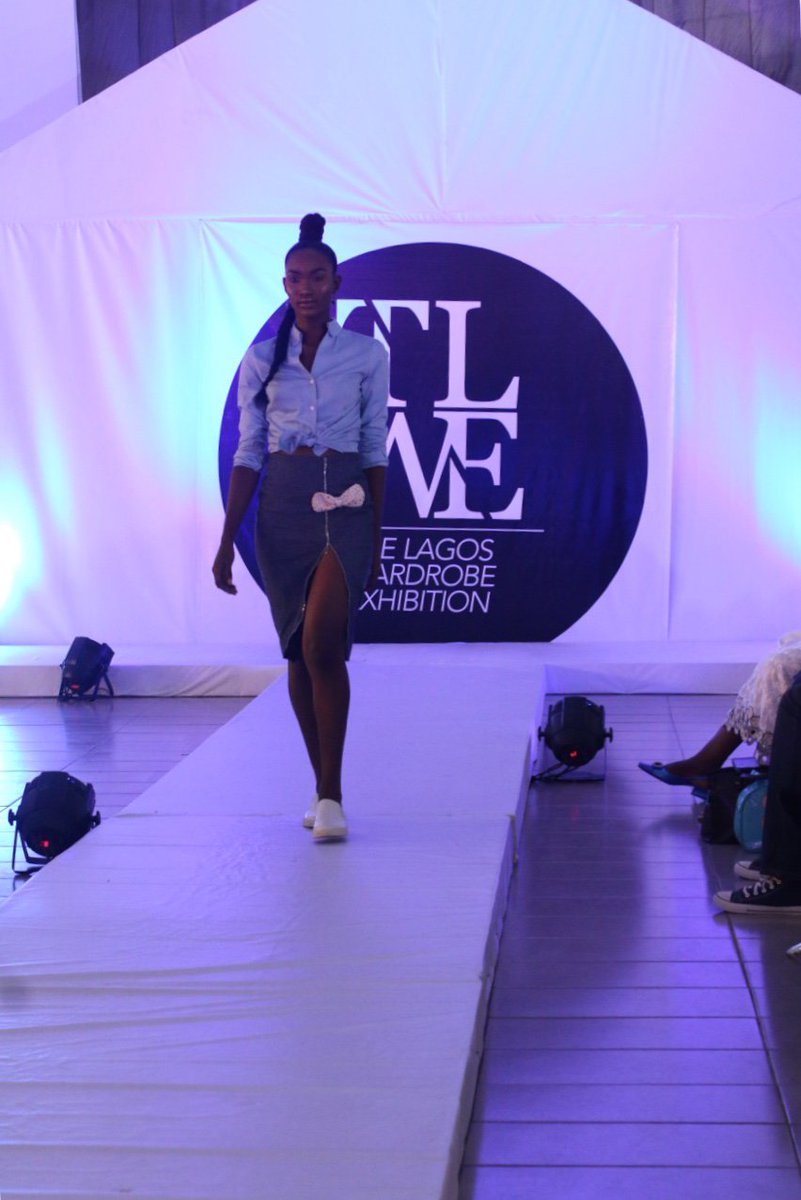 houseofeso's tweet photo. TLWE2017 | House of ESO
Stylist: @awokwudarue
Photo: @jointhefamous
Model: @MisEtana
#tlwe #houseofeso https://t.co/tZzeOeliKa