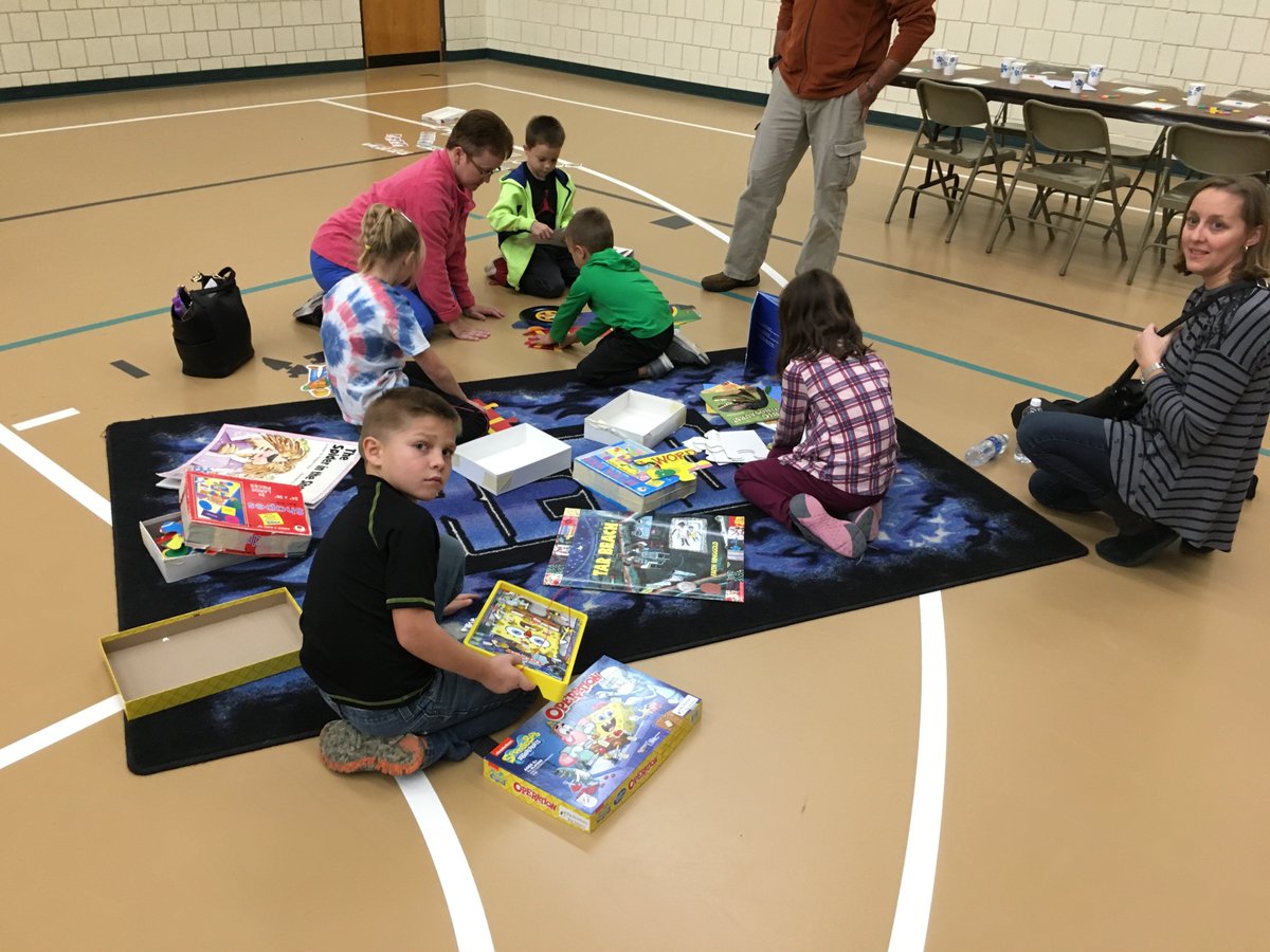 CdaleClovers's tweet image. Cloverdale Elementary School students and parents enjoying time together reading and playing educational games at the first annual Soup &amp;amp; Book Night that was held on November 7th.  #clovers #familytime #readingandlearning 🍀📚