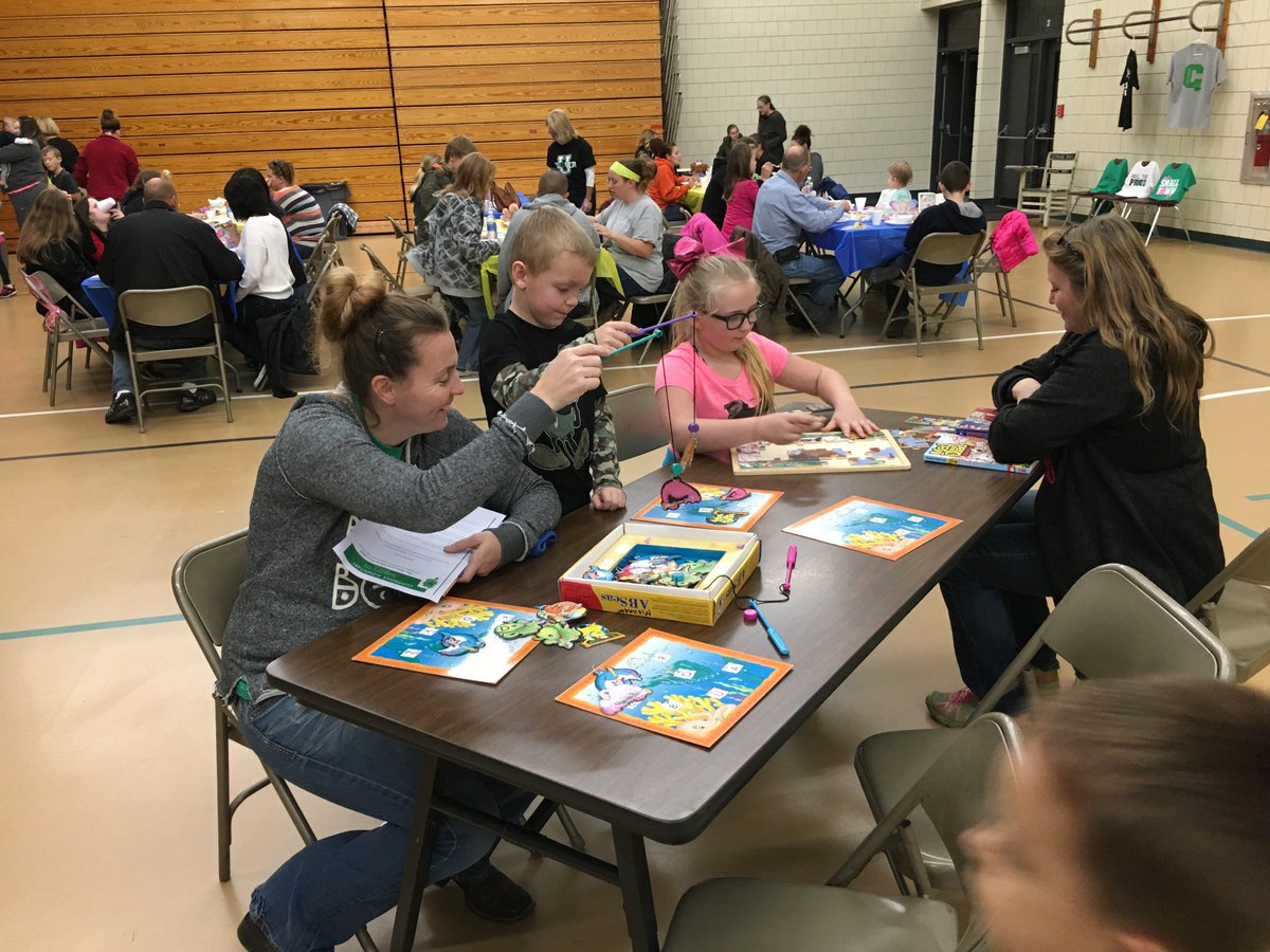 CdaleClovers's tweet image. Cloverdale Elementary School students and parents enjoying time together reading and playing educational games at the first annual Soup &amp;amp; Book Night that was held on November 7th.  #clovers #familytime #readingandlearning 🍀📚