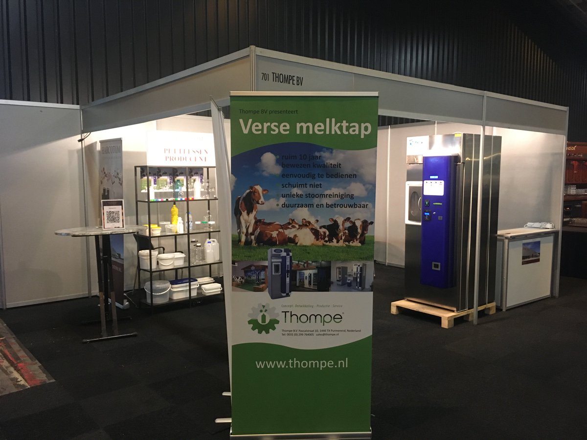 xafax's tweet photo. Afgelopen week presenteerde onze klant Thompe zijn innovatieve verse melktap tijdens de Rundvee Vakdagen in Hardenberg. Xafax maakte de tap cashless. Je kunt nu eenvoudig verse melk kopen via @contactloos betalen.  💪 https://t.co/FhXfAra8VZ
