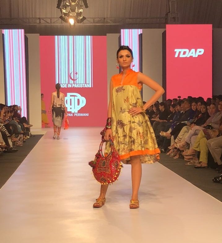 houseofdeepak's tweet photo. #DeepakPerwani presents "D Philosophy" at #MadeInPak17 by #FashionPakistan x #TDAP 
 #FPMF17 #MillennialFashion #TVOnePk https://t.co/dTzPZZ3psx