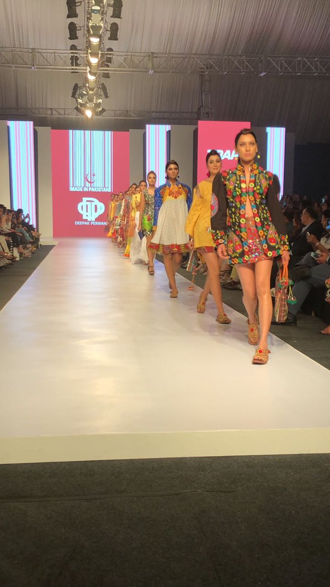 houseofdeepak's tweet photo. #DeepakPerwani presents "D Philosophy" at #MadeInPak17 by #FashionPakistan x #TDAP 
 #FPMF17 #MillennialFashion #TVOnePk https://t.co/8kSxrPYqr8