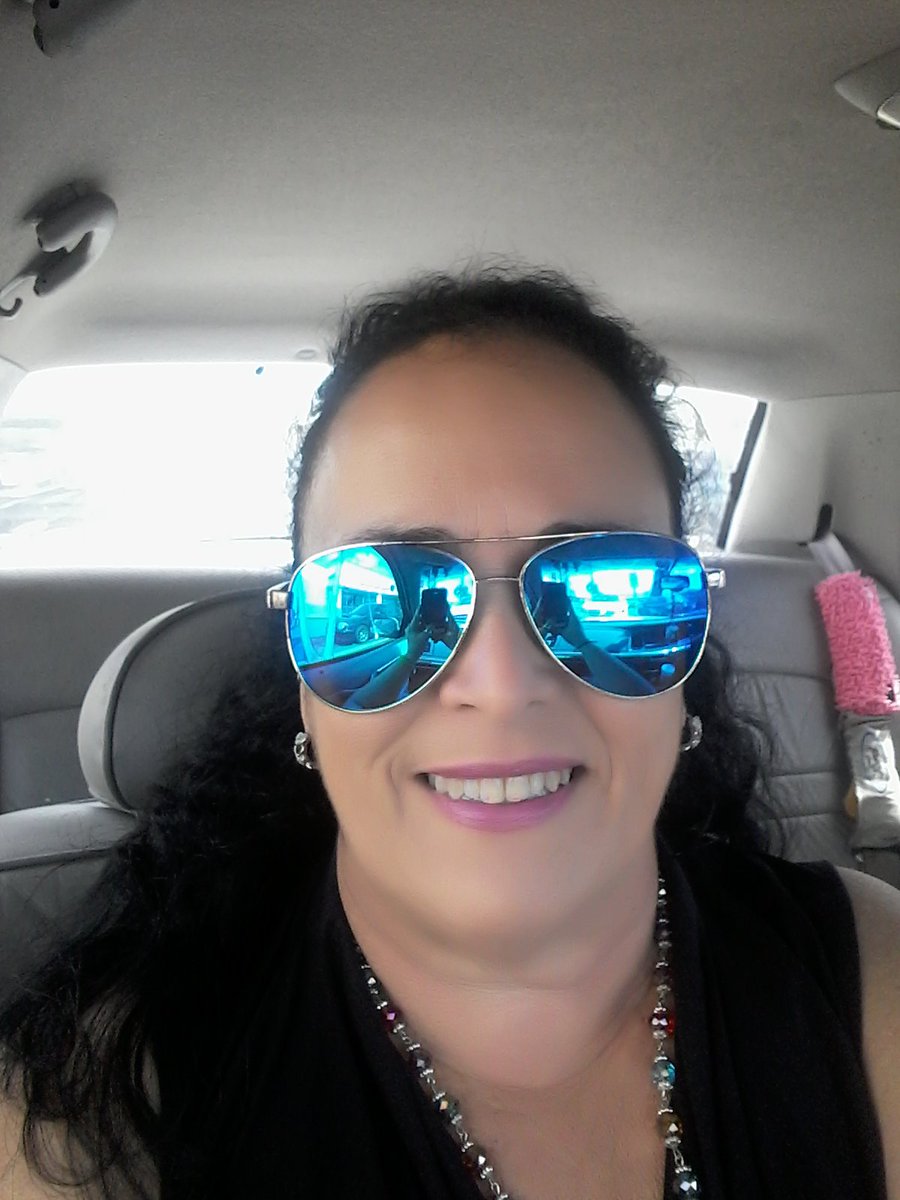 PatriaSaavedra's tweet photo. Happy Veteran' s Weekend. https://t.co/tEiuPDxgWV