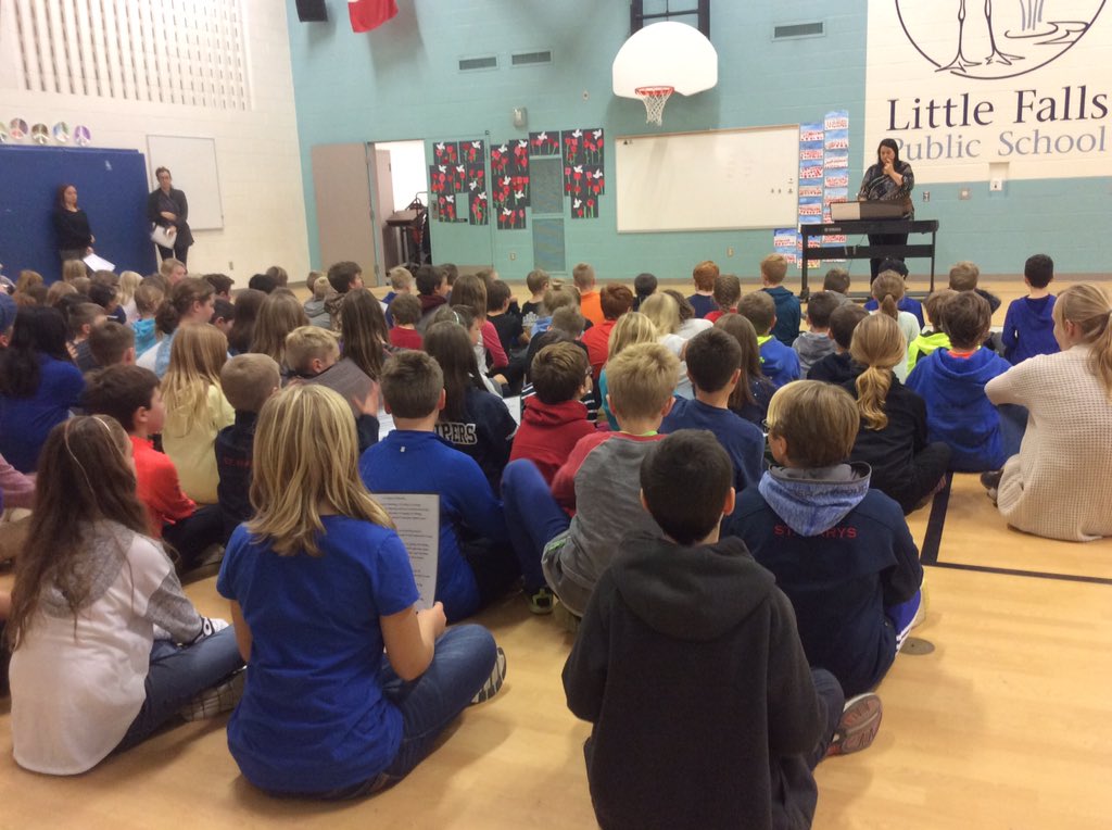 msfbosse's tweet photo. Practicing for tomorrow's Remembrance Day assembly @LittleFallsPS #lestweforget #peacerules https://t.co/ZFyKIxfDbK