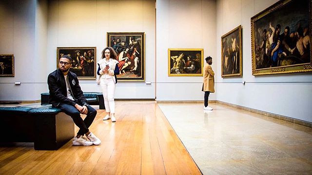 C H I C. ☀️
 🎬🎥👌👌
#filmmakinglife #videomaking #videoing #filming #videocam #filmmaking #camerarig #videography
 📷: <a href="/agence_newman/">Agence Newman</a>