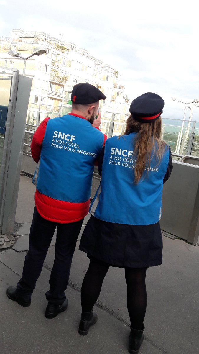 dydrac2011's tweet photo. Cet après midi vous avez été plus de 1000 clients à avoir été contrôlés lors d'une opération de contrôle lutte anti fraude à #magaredestcloud Ns vs remercions pour votre accueil. @PaDesrousseaux @alainkrakovitch @juliflo3 @Plusdetrains @LIGNEL_sncf @AnnePalmier @RavisMatthieu https://t.co/MUeQzDSGq9