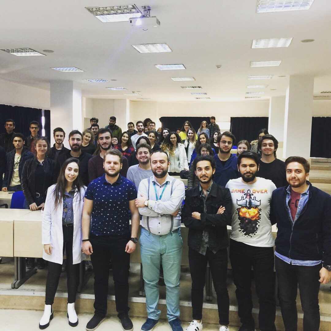 selcukurolog's tweet photo. We have informed medical students and they will inform the patients! #prostatediseases #EAUPI #EAUPatientInformation @Uroweb is everywhere with patients @UrowebESU @sbugulhaneeah @sbuedutr @gulhaneeah @IYUA_ https://t.co/Vm9oo7Tk7h