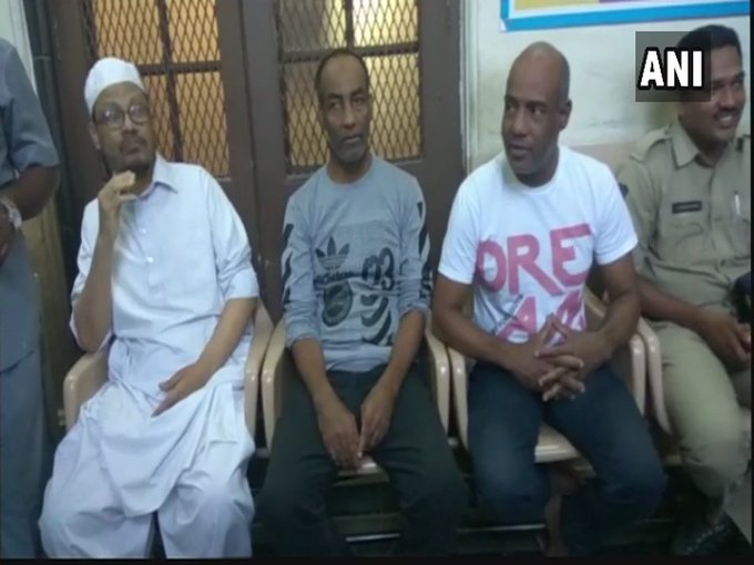 View image on Twitter