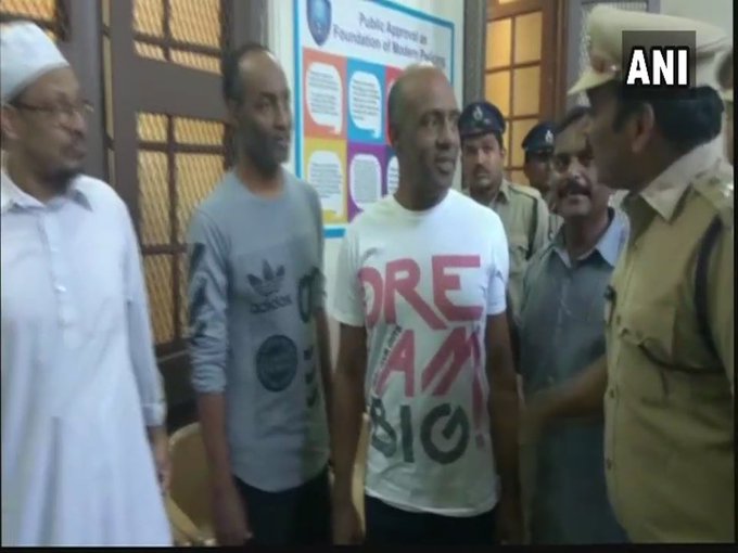 View image on Twitter